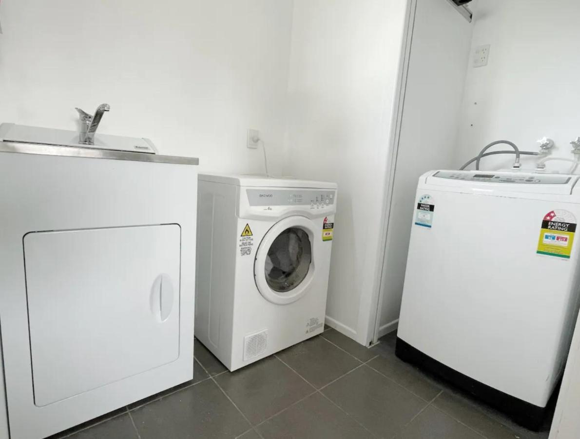 3 Bedroom Family House In Excellent Location Hamilton Luaran gambar